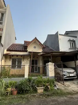 Dijual Cepat Rumah Bagus di Villa Melati Mas, Tangerang Selatan