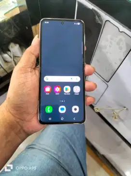 Samsung zflip 3 5g ram 8 internal 128 mulus