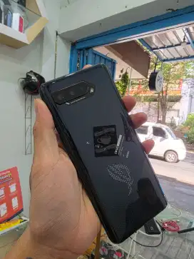 Asus rog 5 8/128 gb