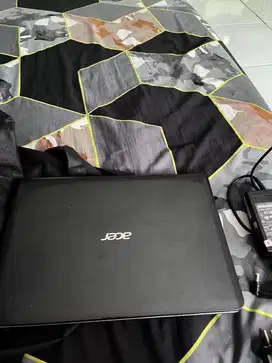 Laptop Acer E1 421