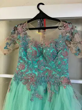 Preloved Dress Pesta