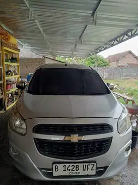 Chevrolet Spin 2014 Bensin