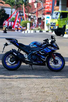 Yamaha R15 V2 2015
