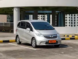 Honda Freed 1.5 SD Automatic 2013 Silver