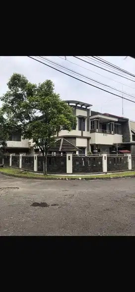 Rumah Mewah Hook Di Batununggal Bandung Dkt tol moh toha Buah Batu