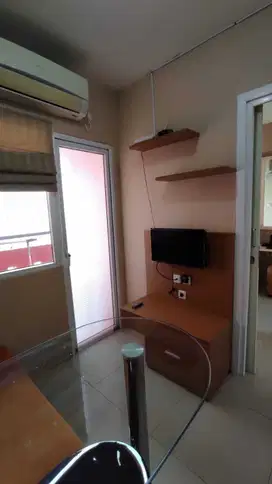 Apartemen Green Pramuka Bougenville – Full Furnish, View Kolam