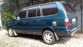 Toyota Kijang 2004 Bensin