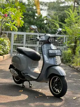 Vespa Sprint 150 ABS 2022
GreyMateria