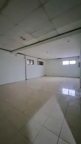Gudang disewakan 3 lantai Siap Huni di Karawaci Tangerang  Liu