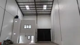 Disewakan Segera Gudang Brand New Bonus 2 Office di Daan Mogot