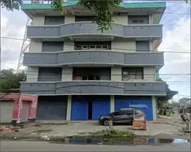 Dijual Bangunan Eks Swalayan 1.405 M SHM, Lokasi Strategis