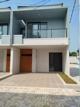 Dijual Rumah Siap Huni 2 Lantai Bebas Banjir 5 menit Tol Jatiasih