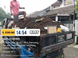 Jasa buang puing bongkaran