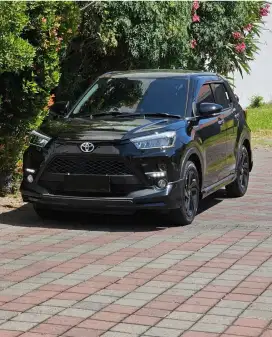 TOYOTA RAIZE GR SPORT 1.0L TURBO MATIC 2022 HITAM