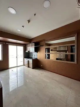 Dijual 2BR Plus, Semi Furnish Apartemen Royal Mediterania Garden