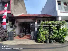 Dijual rumah di komplek buah batu harga 699 juta Nego