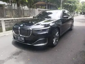BMW 740Li G12 opulence 2022 LOW KM