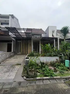 Rumah Butuh Renovasi SHM di Citraland Kingstown