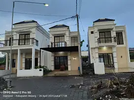 VILLA MURAH DEKAT BATU 2 LANTAI 400 JUTAAN
