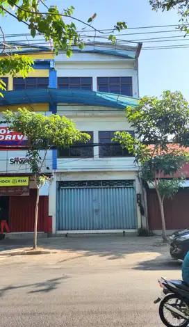 Disewakan Ruko Dharma Husada Pinggir Jalan