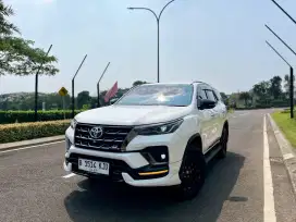 T FORTUNER GR 2.8 METIK DIESEL