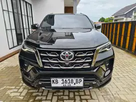 Fortuner VRZ GR 2.4 A/T 2021