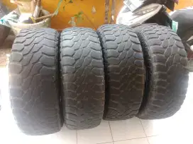 Ban R16 Pirelli 285/75 4Pc