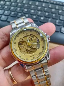Jam Omega matic waru