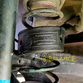 Peredam Kejut Mobil Stabilkan mobil Limbung, AWET 9 Th- BALANCE DAMPER