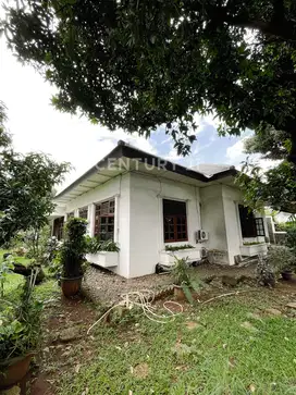 Rumah Hoek Kotak Di Kawasan Eksklusif MENTENG PRIME