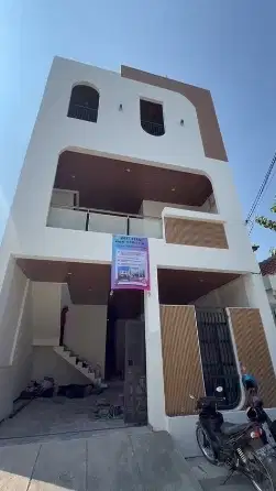 Dijual RUMAH KOST BARU FULL AKTIF LOKASI STRATEGIS Area WIYUNG