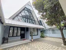 Jual Rumah 2 Lantai Rasa Villa di Depok SHM
