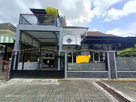 Rumah bagus siap huni dalam peruhaman di jalan kaliurang km 7