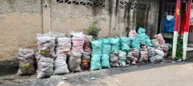 Puing Gratis sekitar 80 karung angkut sendiri
