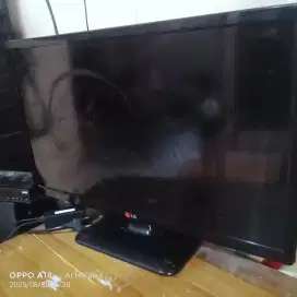 Jual TV, semuanya masih Normal tidak ada yang rusak.