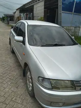 Mazda 323 1998 Bensin