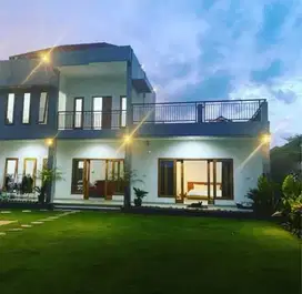 DIJUAL RUMAH SEMI VILLA DENGAN HALAMAN LUAS LOKASI GOA GONG