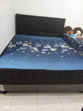 Jual murah tidak terpakai satu set springbed queen size tebal 70 cm