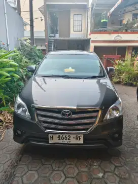 DIJUAL MOBIL INNOVA