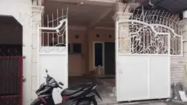 Rumah Semampir dekat Semolowaru Baruk Nginden Merr