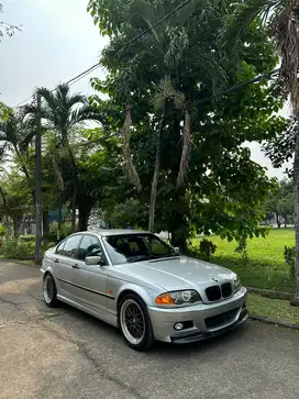 BMW 318i 2001 m43 Bensin
