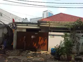 DIJUAL CEPAT RUMAH DI KAWASAN BISNIS PERKANTORAN JL PEJOMPONGAN 5