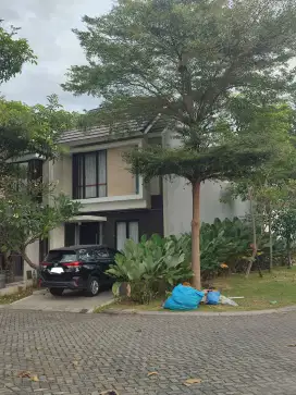 Rumah Citra Land samping taman NWL