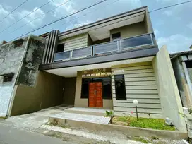RUMAH 2 LANTAI DIJUAL DEKAT TUGU JOGJA COCOK DIJADIKAN GUEST HOUSE