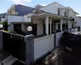 AC25 Rumah Hoek 186 m2 Akses 2 mobil Tebet Timur Jakarta Selatan