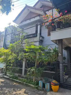 Dijual Rumah Strategis Siap Huni TerawatDi Area Bunga-Bunga Malang