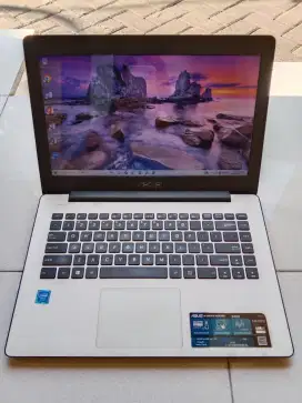LAPTOP RAM 8 GB MULUS SIAP PAKAI NORMAL SEMUA