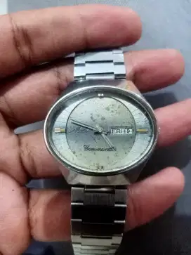 Mido commander oval