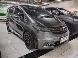 Freed E psd Matic Super murah 2013
