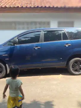 Toyota Kijang Innova 2004 Bensin